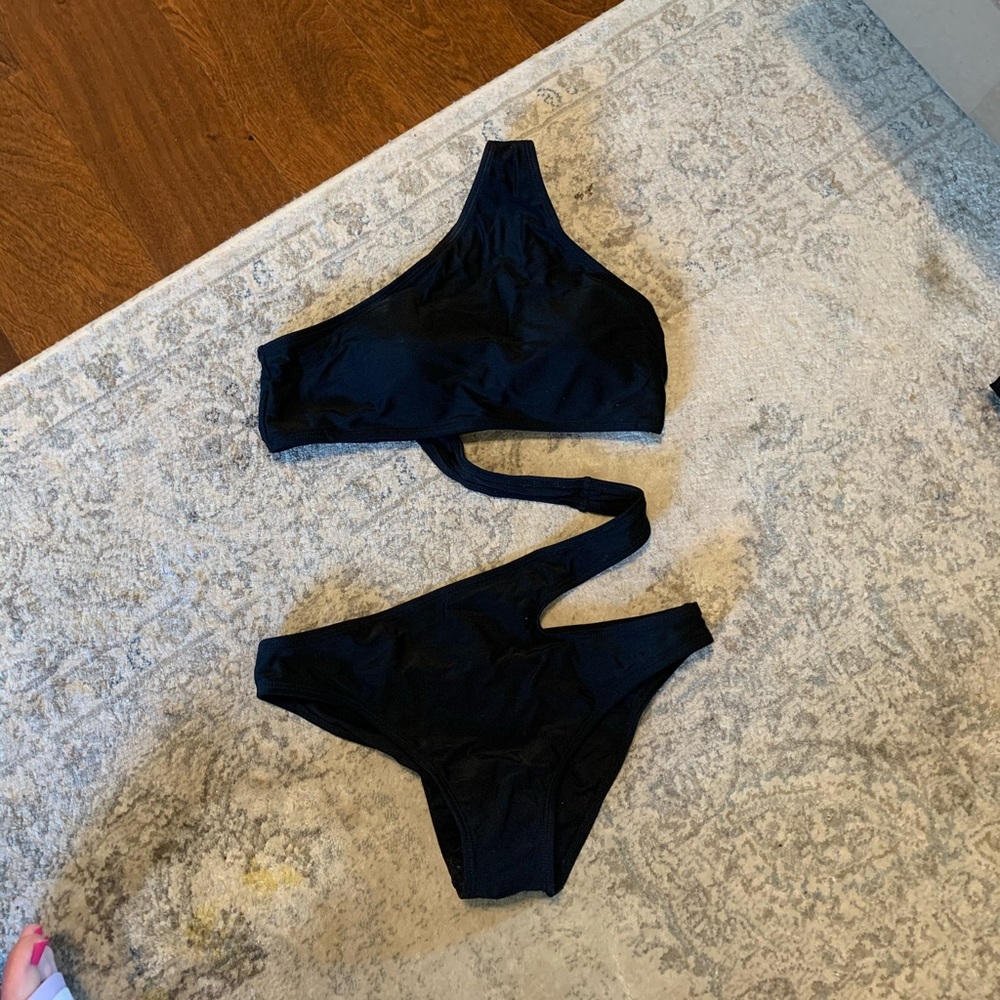 One Piece Cut Out Swimsuit